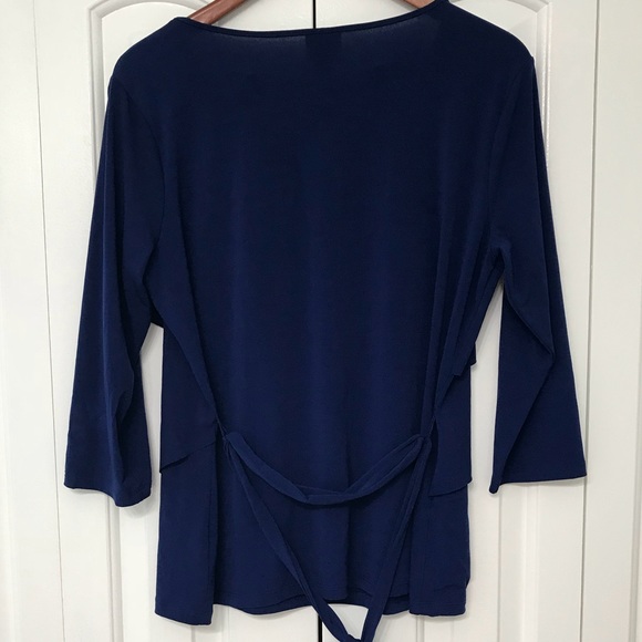 Blue top - Picture 2 of 8